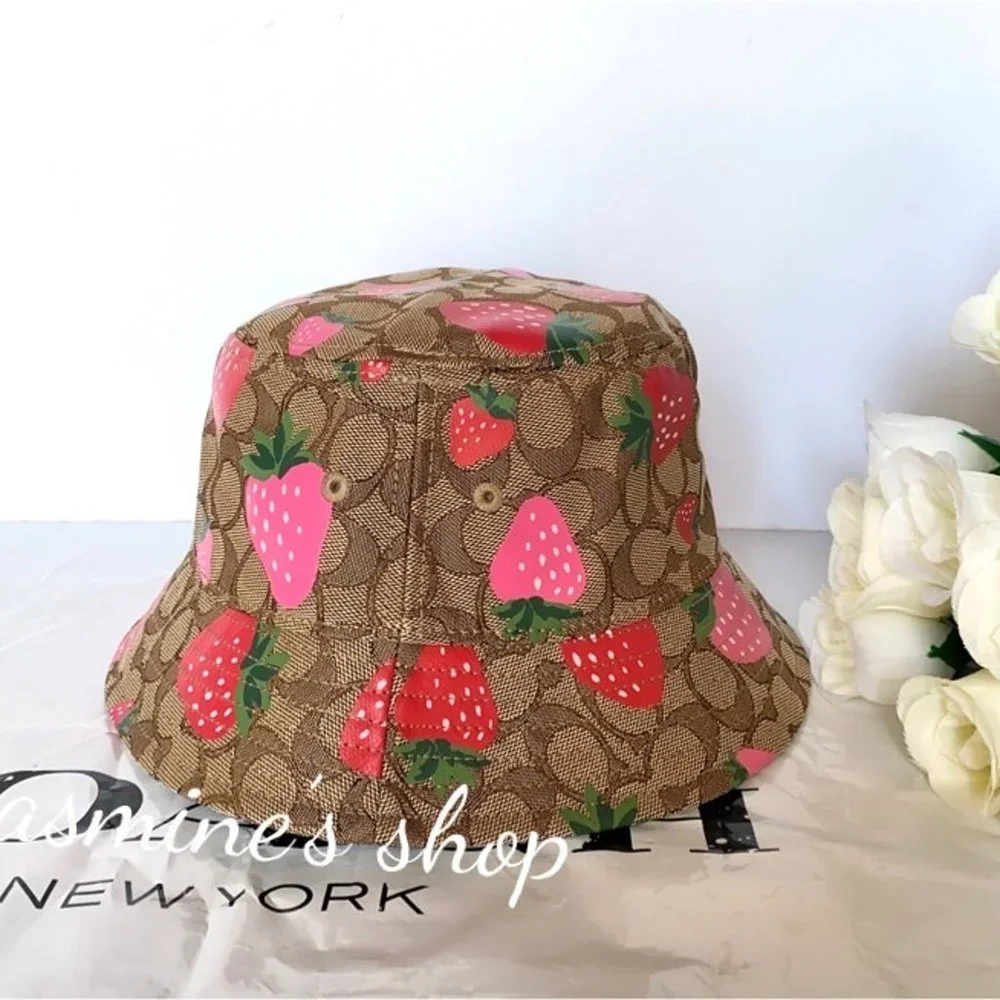 NWT Coach Signature Wild Strawberry Print Bucket Hat CH392 - Picture 3 of 11
